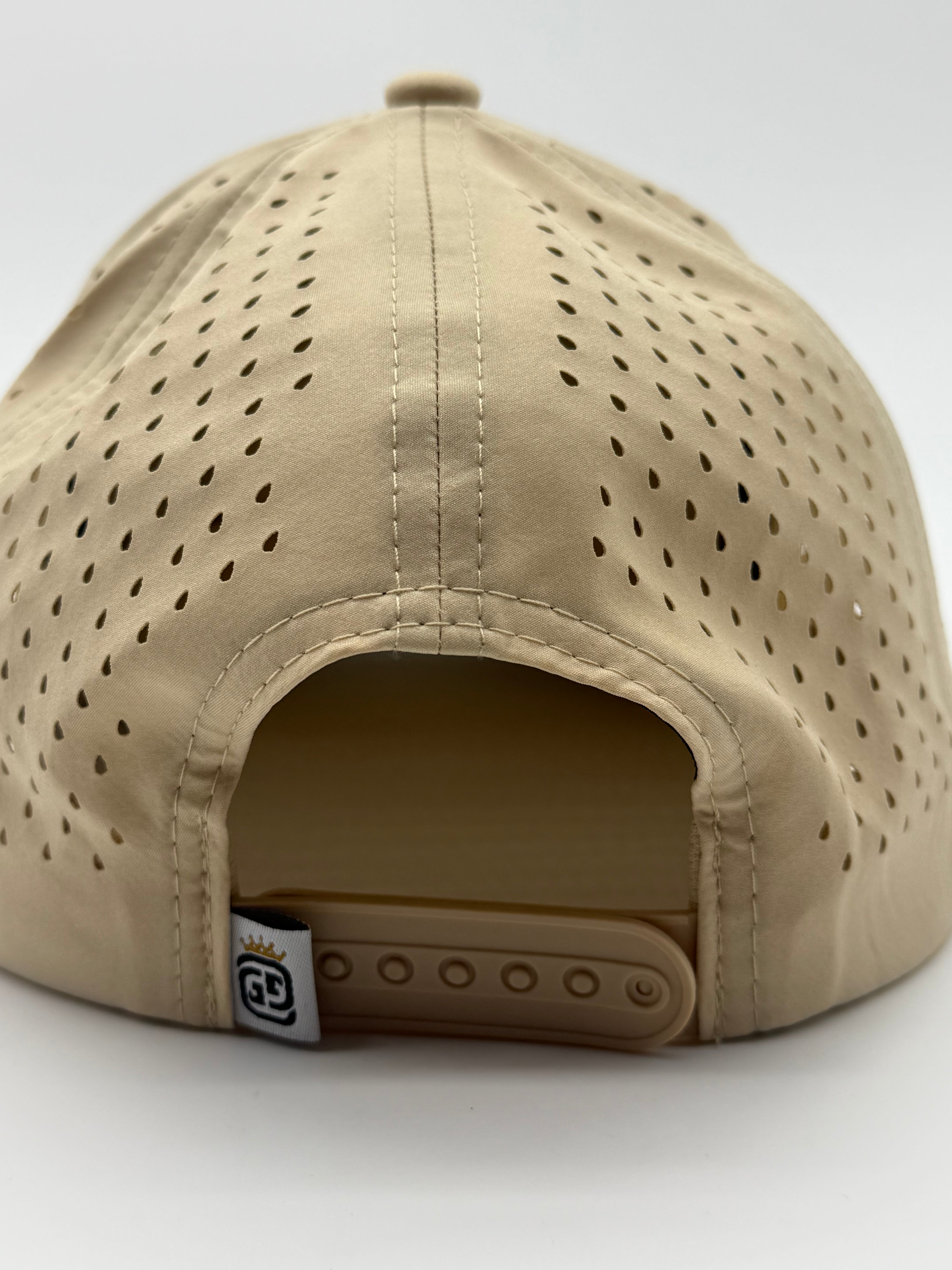 Greedy Golf Crown Performance Hat